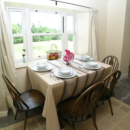 Holiday home Whitestone