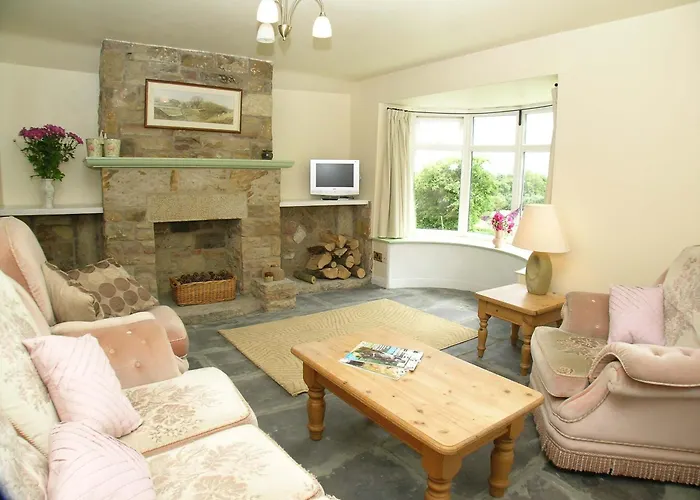 Whitestone Staintondale