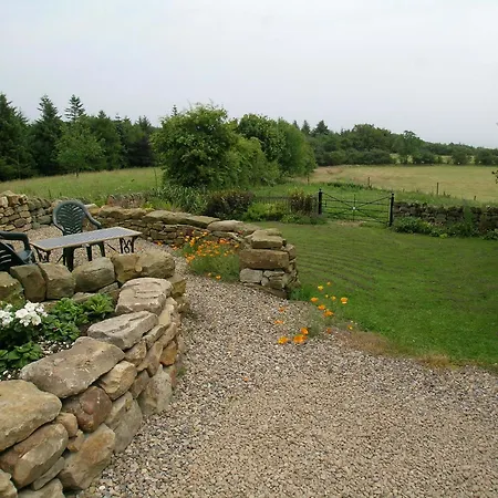 Whitestone بيت للعطل